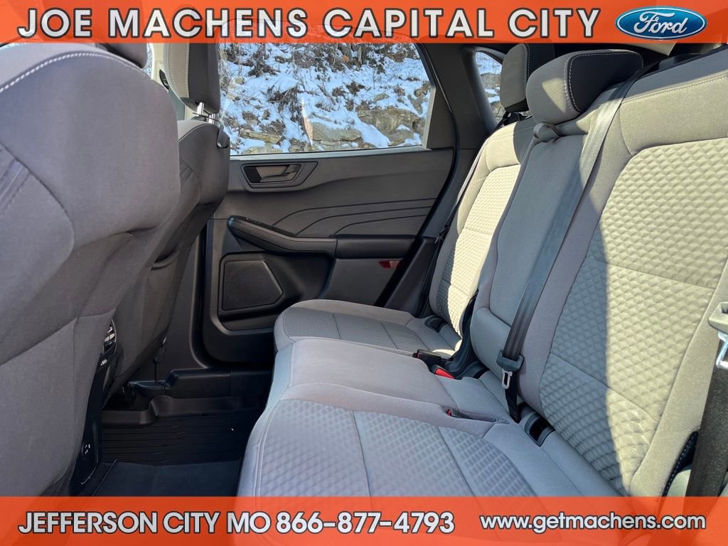 Certified 2022 Ford Escape SE w/ SE Sport Appearance Package image 12