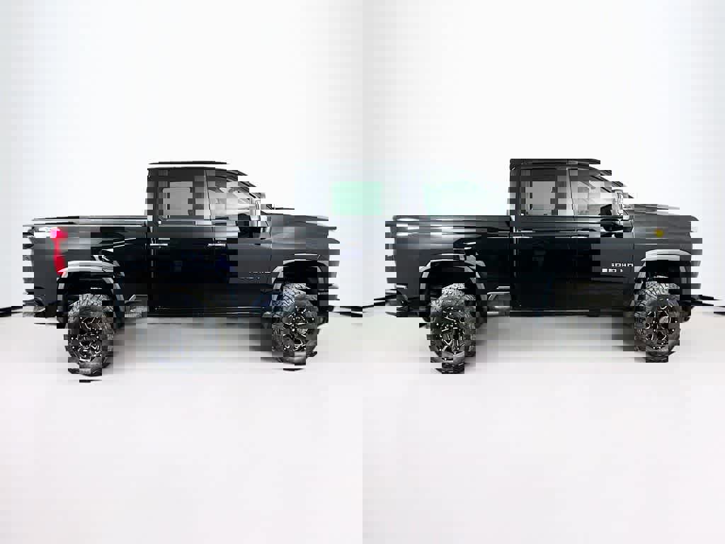 Used 2023 Chevrolet Silverado 2500 W/T image 6