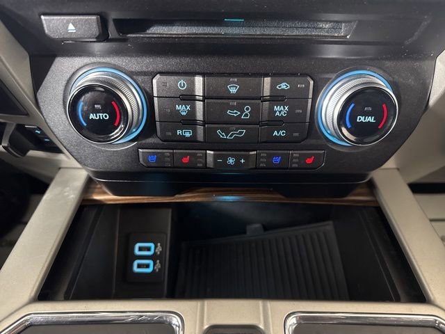 Certified 2017 Ford F150 Lariat w/ Equipment Group 502A Luxury AWD/4WD image 17