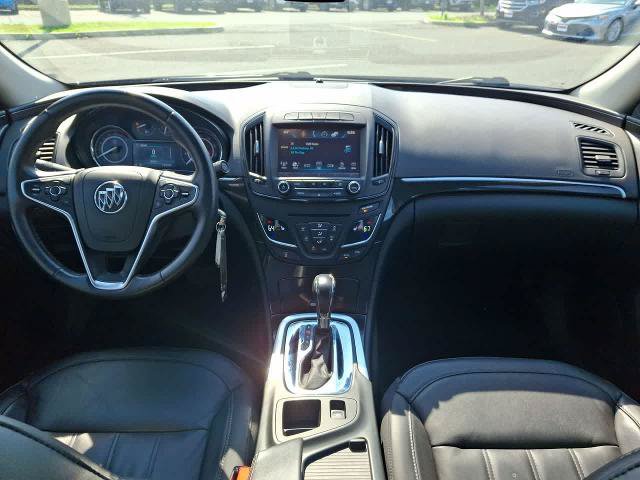 Used 2017 Buick Regal Sport Touring FWD image 10
