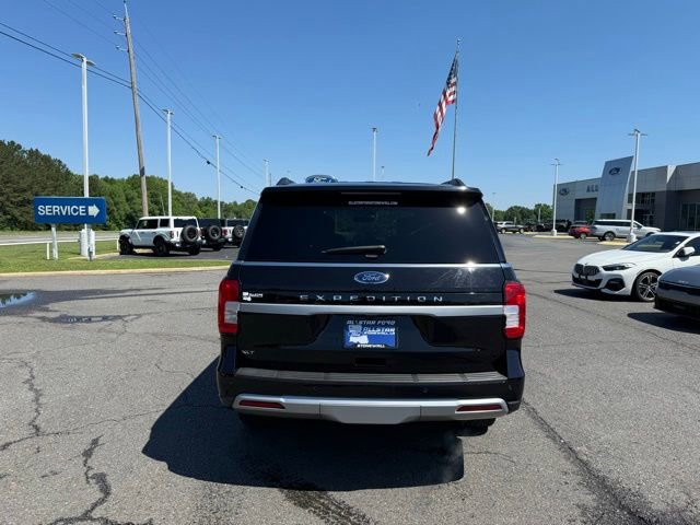 Certified 2024 Ford Expedition XLT RWD image 5