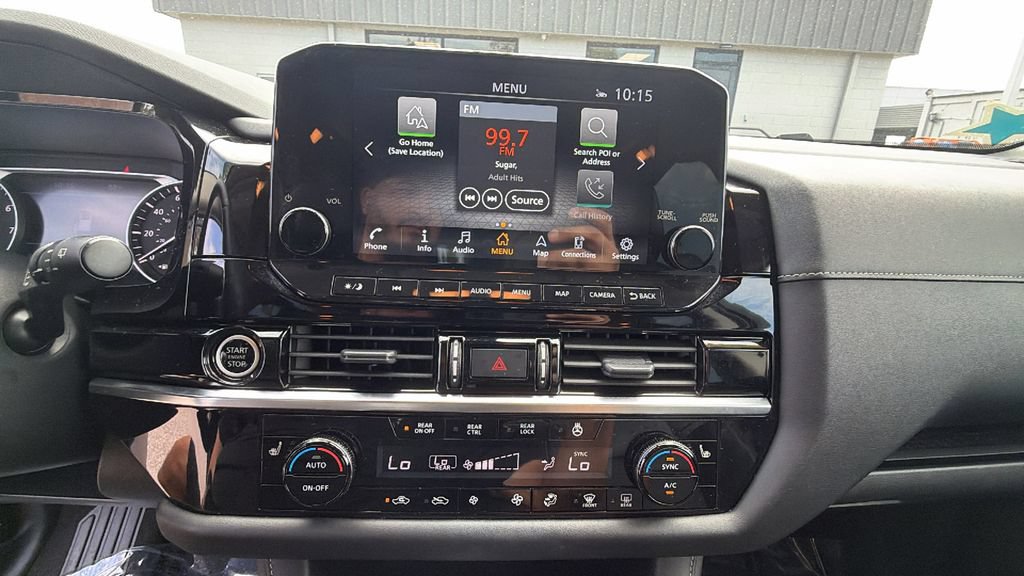 Used 2023 Nissan Pathfinder SL w/ SL Premium Package FWD image 21