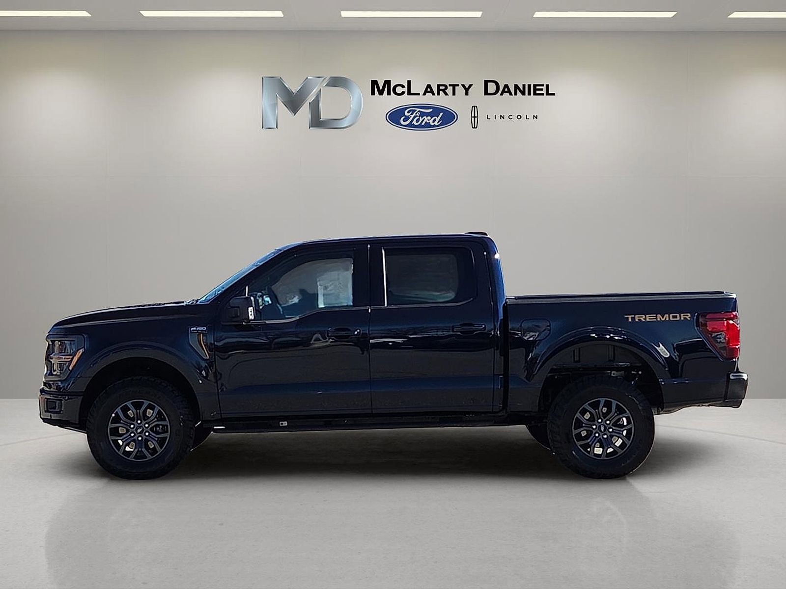 Certified 2025 Ford F150 Tremor w/ Tow/Haul Package AWD/4WD image 3
