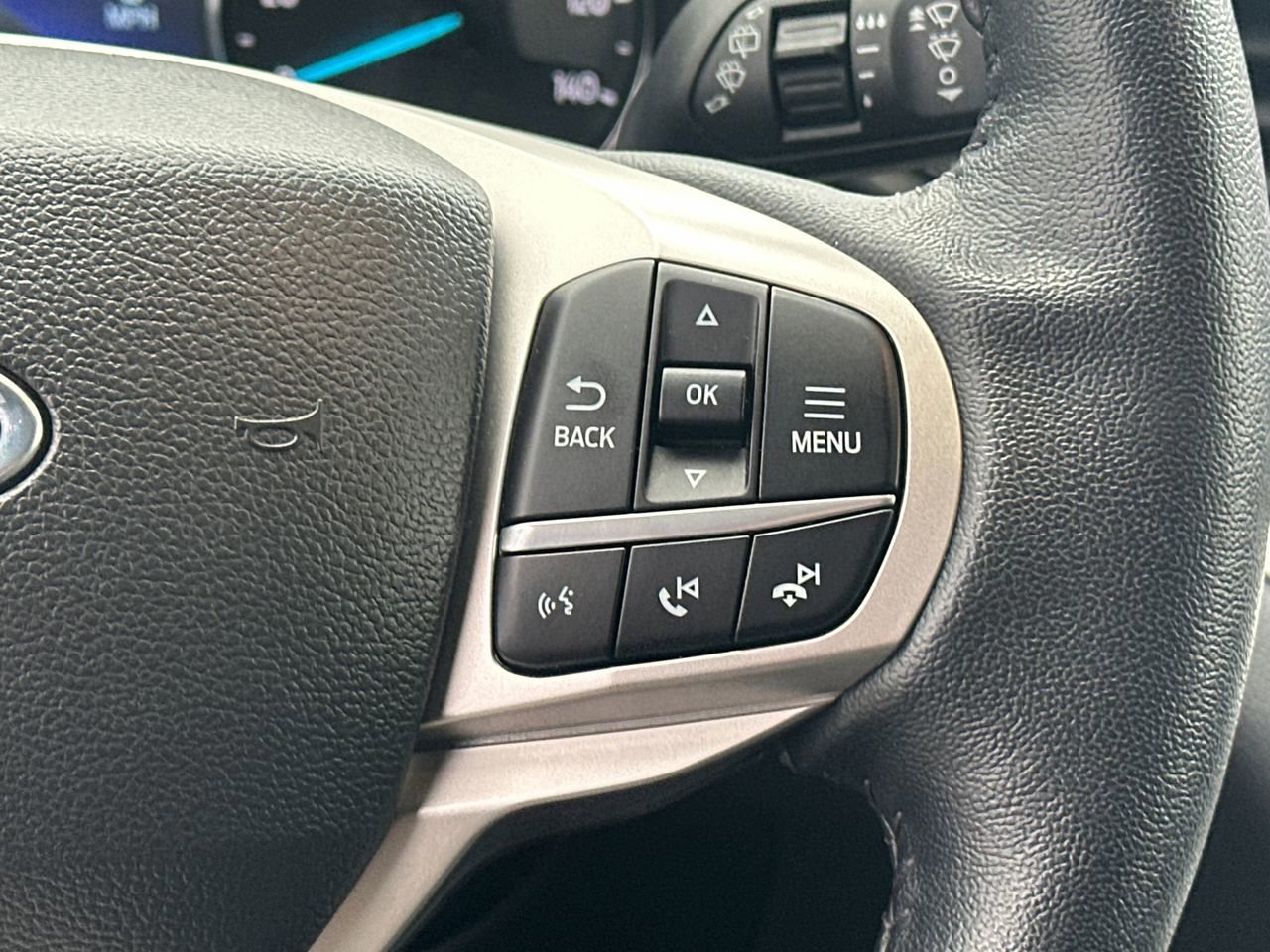 Certified 2022 Ford Explorer XLT w/ Equipment Group 202A image 28