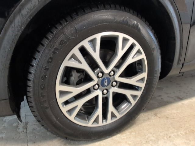 Certified 2021 Ford Escape SEL image 11