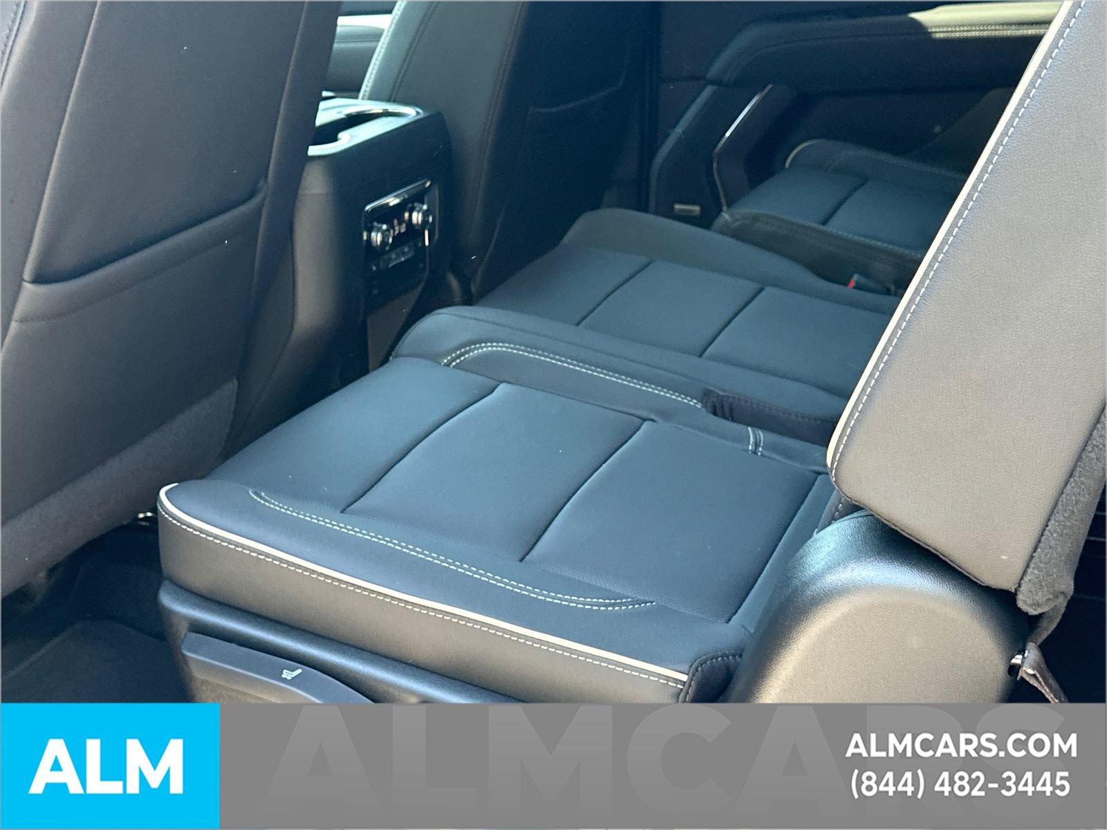 Used 2026 GMC Yukon XL Elevation AWD/4WD image 24
