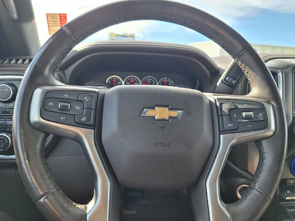 Used 2022 Chevrolet Silverado 1500 LTZ w/ LTZ Premium Package AWD/4WD image 15