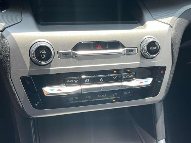 Certified 2022 Ford Explorer XLT w/ Equipment Group 202A image 39