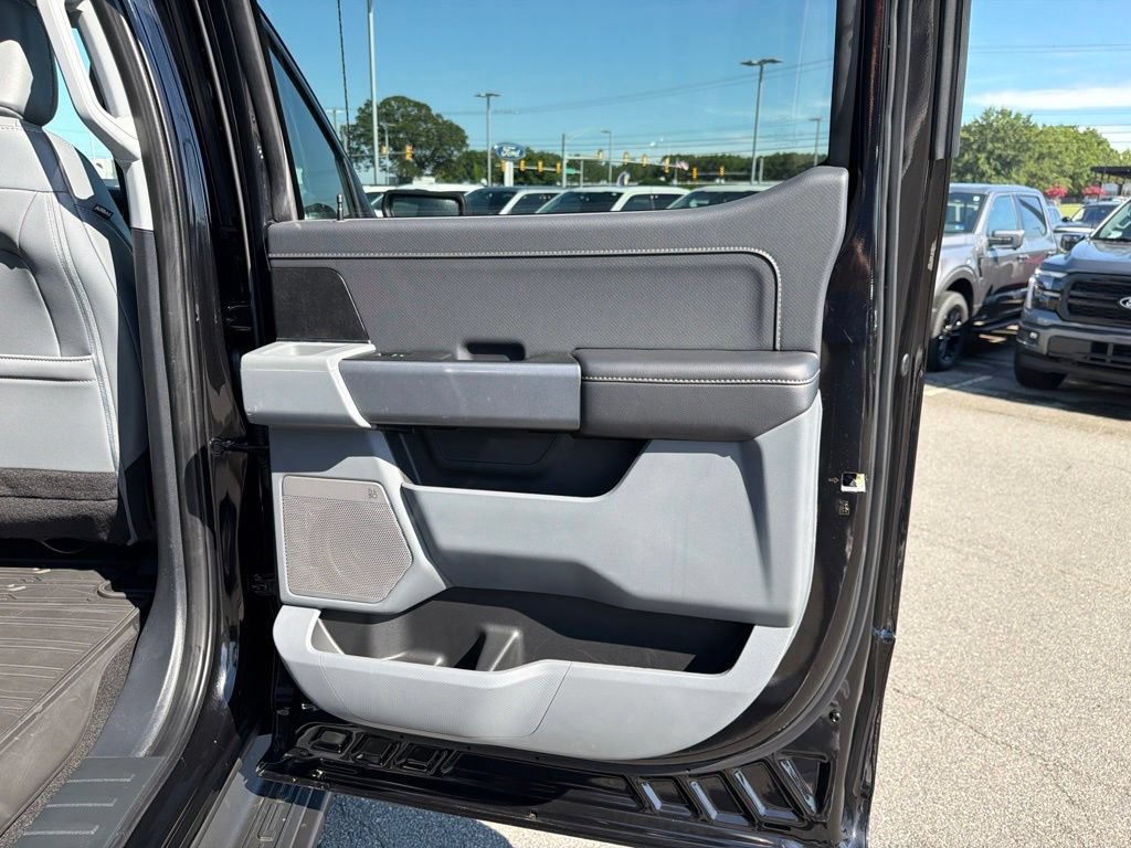 Certified 2025 Ford F150 Lightning Flash AWD/4WD image 21