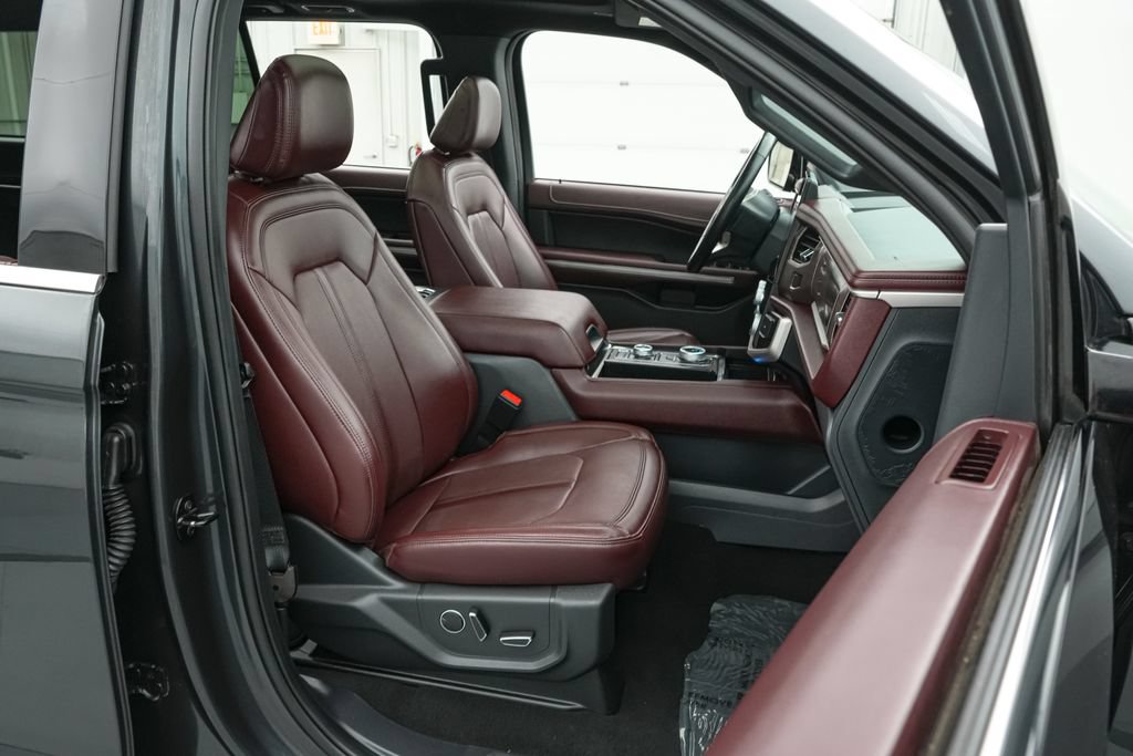 Certified 2024 Ford Expedition Limited AWD/4WD image 26