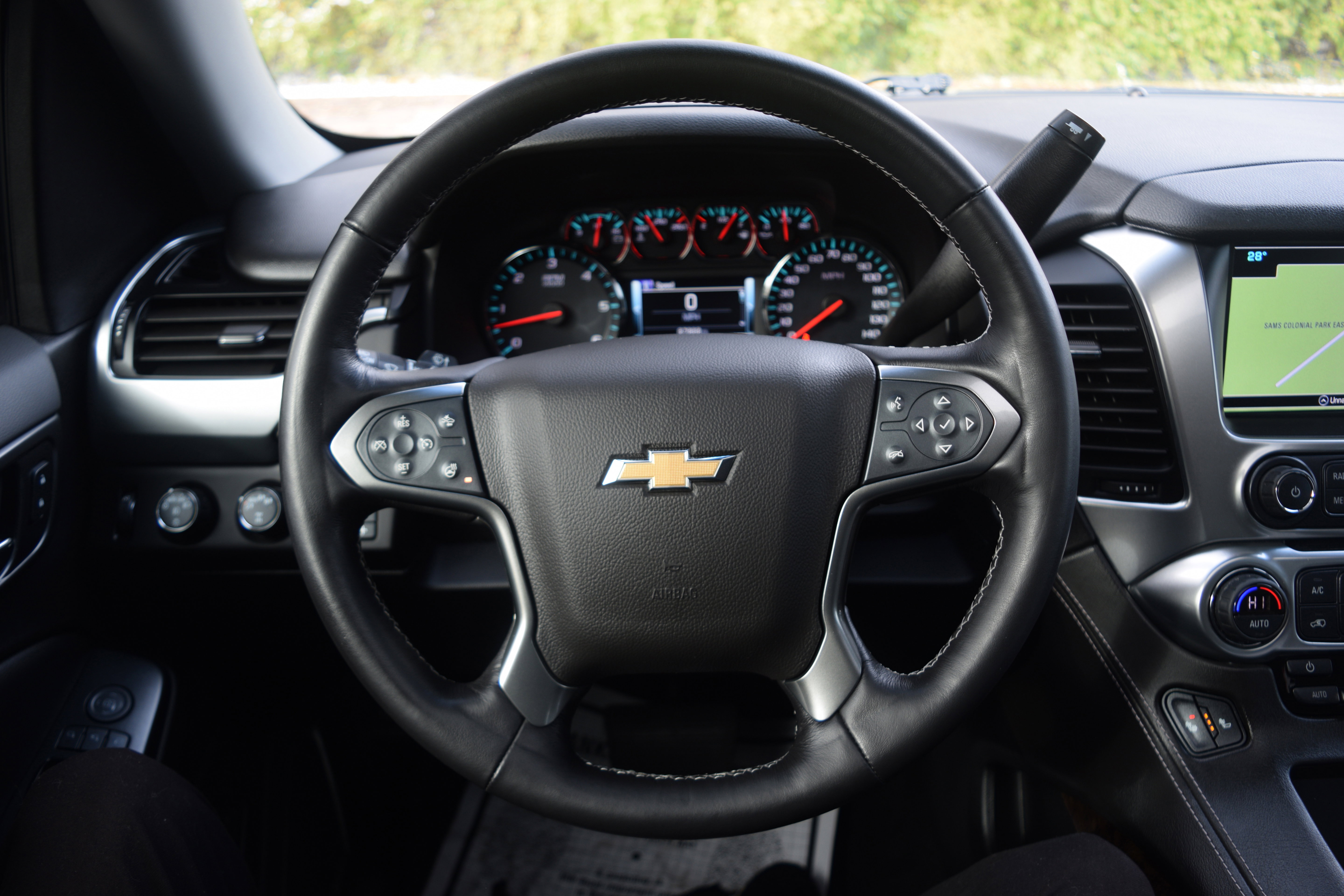 Used 2020 Chevrolet Tahoe LT w/ Luxury Package image 4