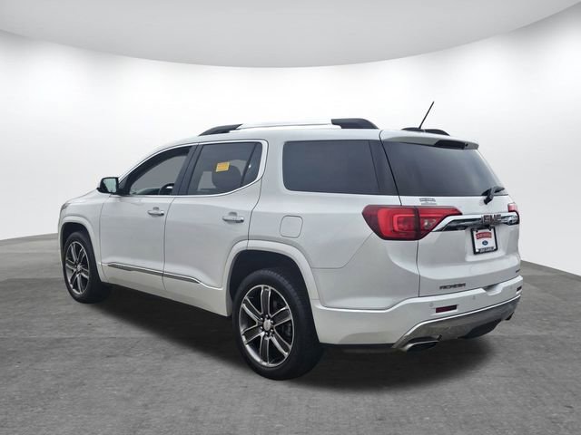 Used 2017 GMC Acadia Denali w/ Technology Package image 6