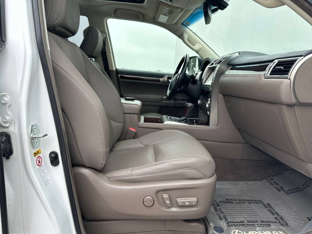 Used 2019 Lexus GX 460 Premium AWD/4WD image 33