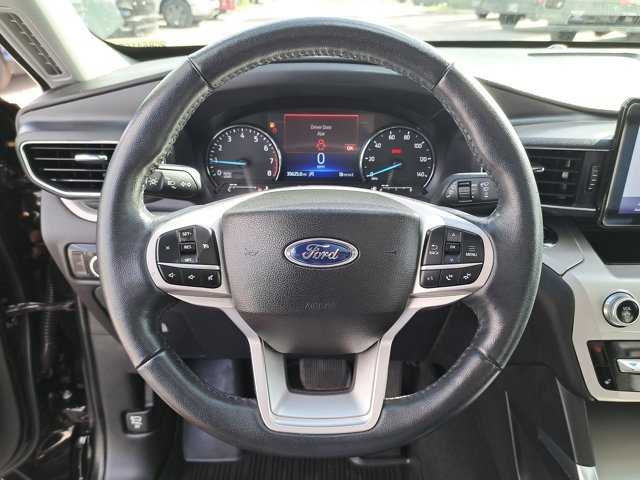 Certified 2023 Ford Explorer XLT w/ Equipment Group 202A image 26