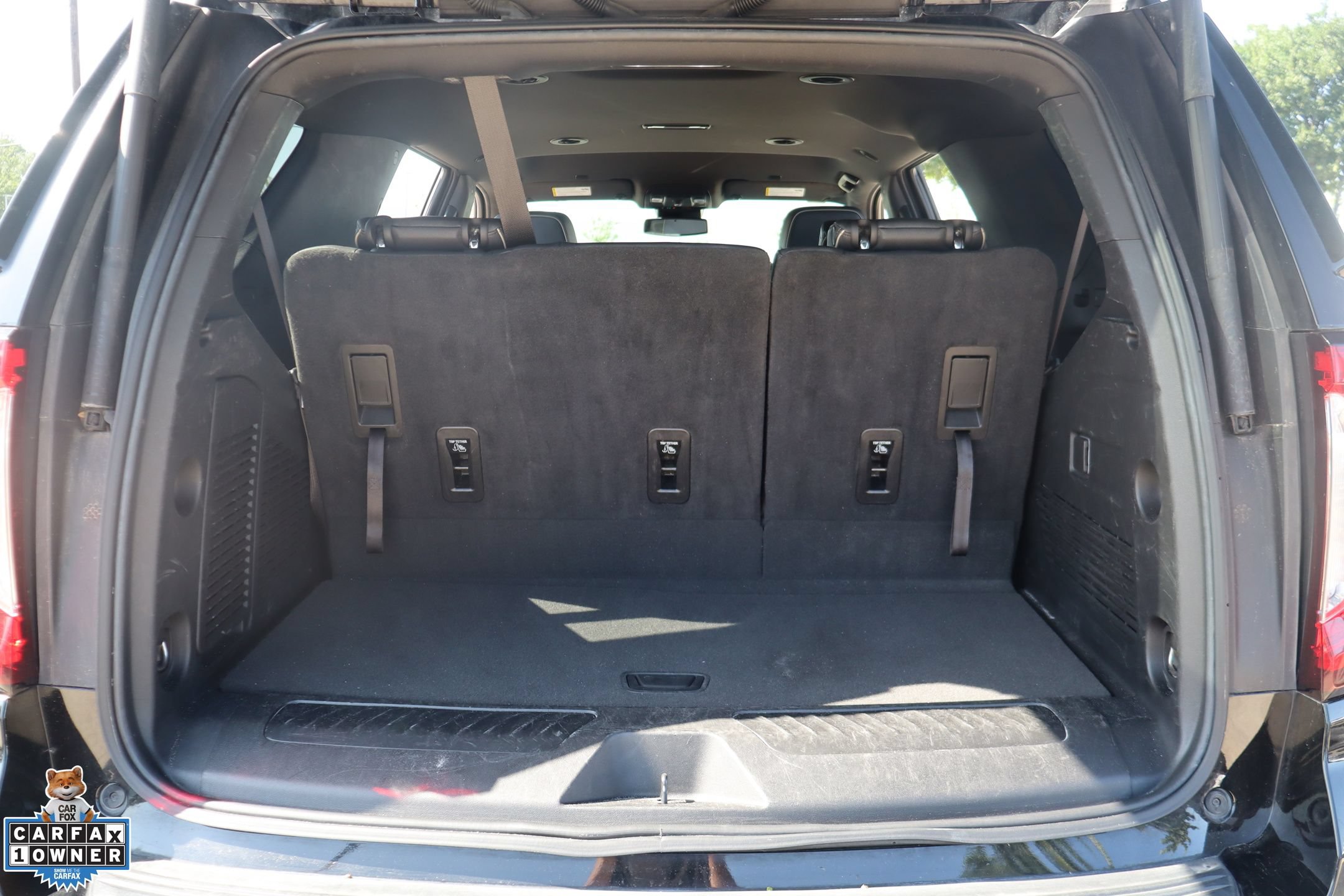 Used 2024 GMC Yukon SLT RWD image 25