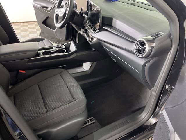 Used 2026 Chevrolet Equinox LT AWD/4WD image 19