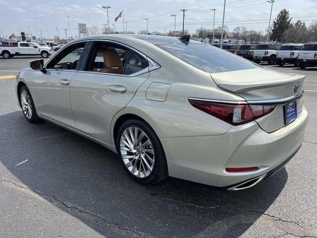 Used 2021 Lexus ES 350 Luxury w/ Accessory Package image 3
