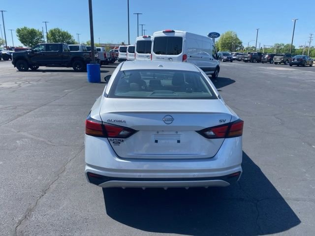 Used 2024 Nissan Altima 2.5 SV image 4