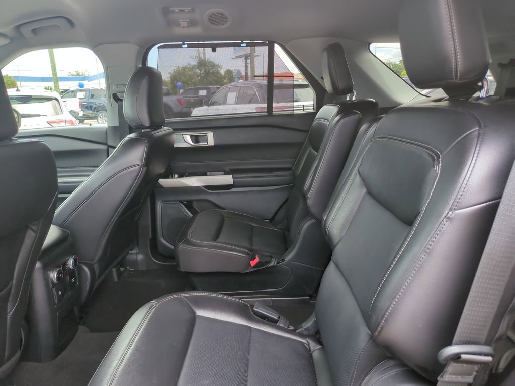 Certified 2023 Ford Explorer Limited w/ Equipment Group 301A AWD/4WD image 23