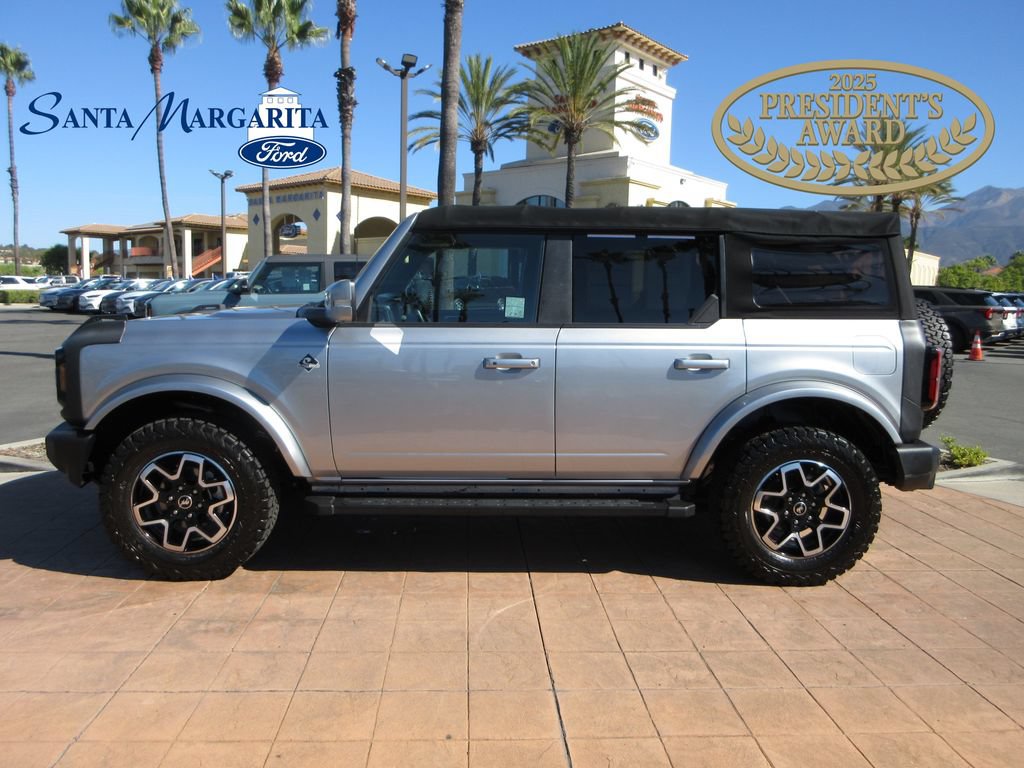 Certified 2021 Ford Bronco Outer Banks AWD/4WD image 1