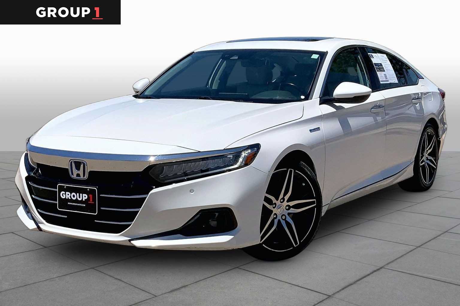 Used 2021 Honda Accord Touring image 1