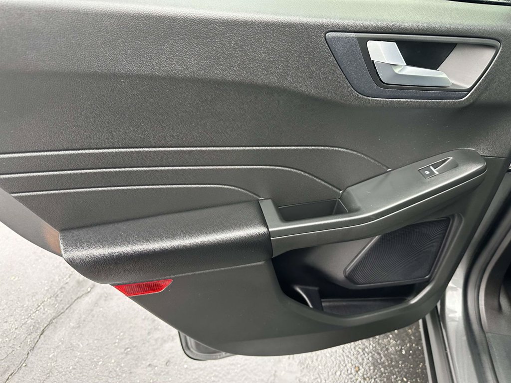 Certified 2023 Ford Escape SE FWD image 11