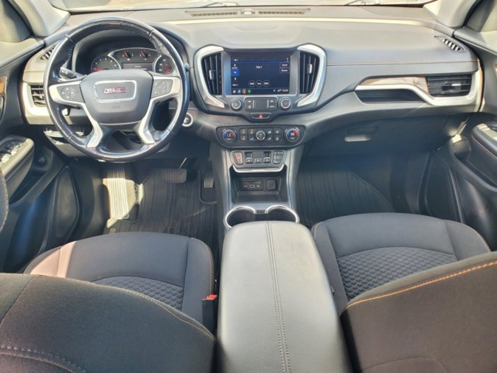 Used 2019 GMC Terrain SLE w/ Driver Convenience Package image 28