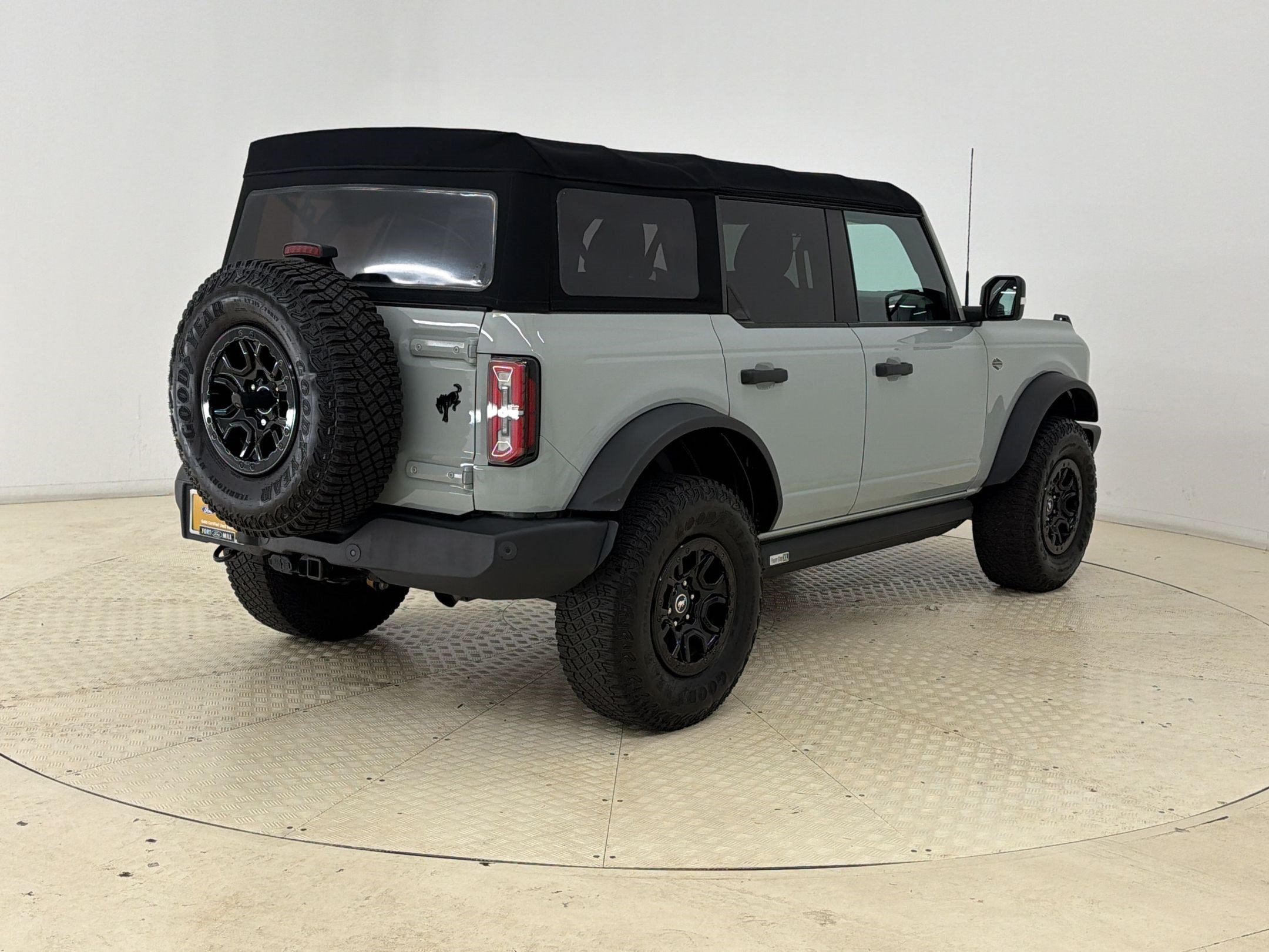 Certified 2022 Ford Bronco Wildtrak AWD/4WD image 9