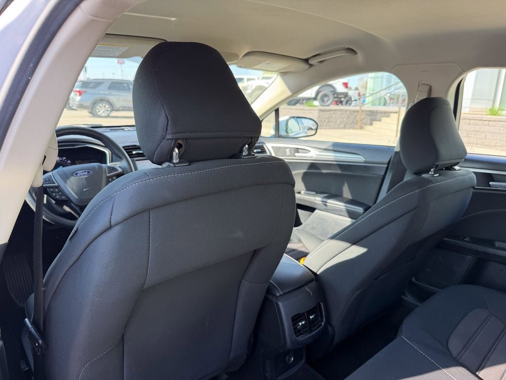 Certified 2020 Ford Fusion SE FWD image 12