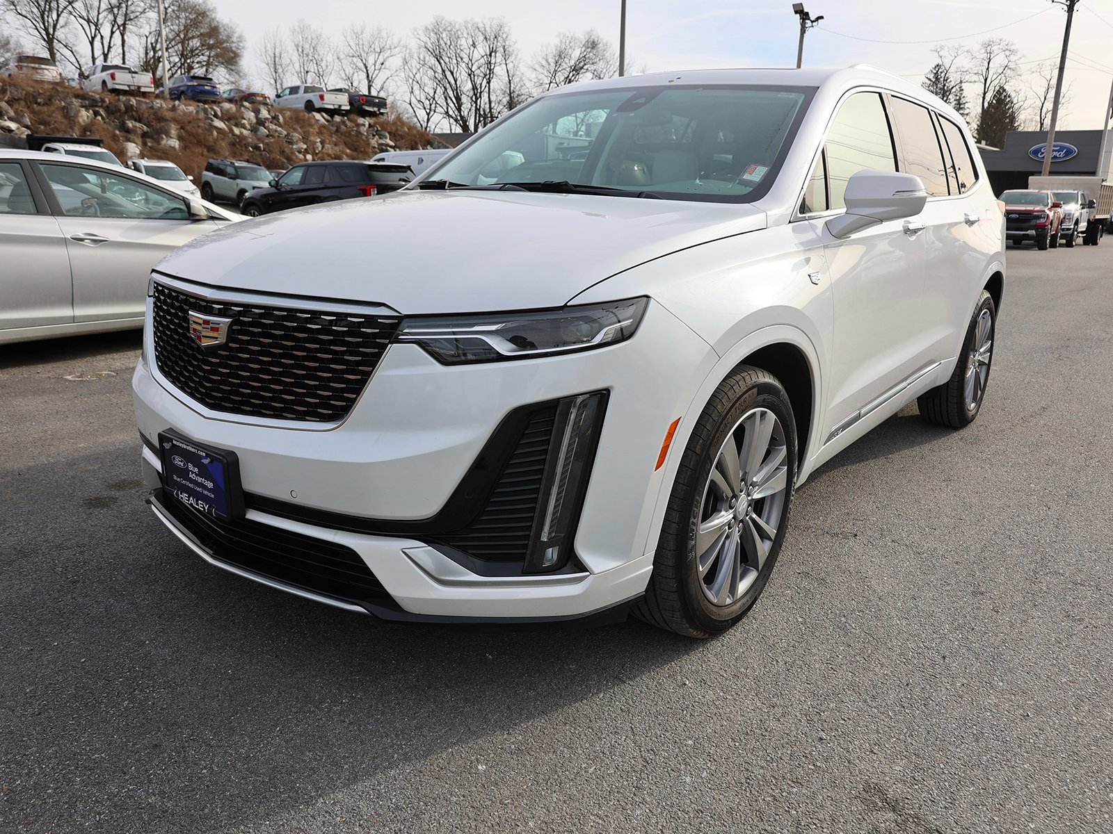Used 2024 Cadillac XT6 Premium Luxury image 7