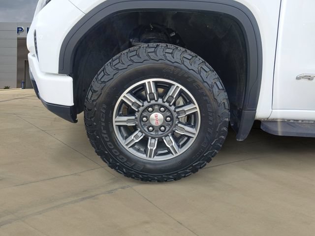 Used 2024 GMC Sierra 1500 AT4 w/ Technology Package AWD/4WD image 14