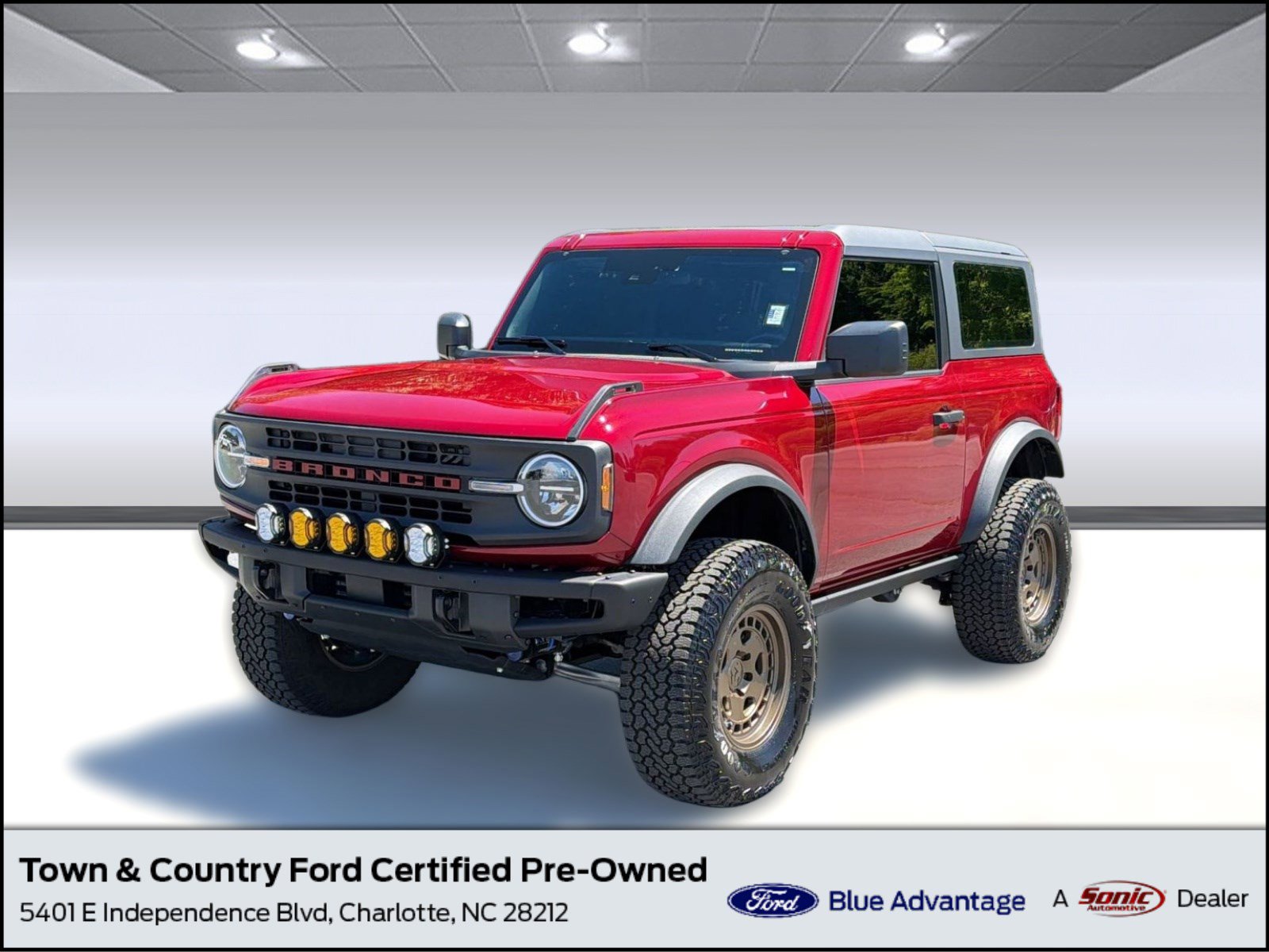 Certified 2025 Ford Bronco 2-Door w/ Sasquatch Package AWD/4WD image 1