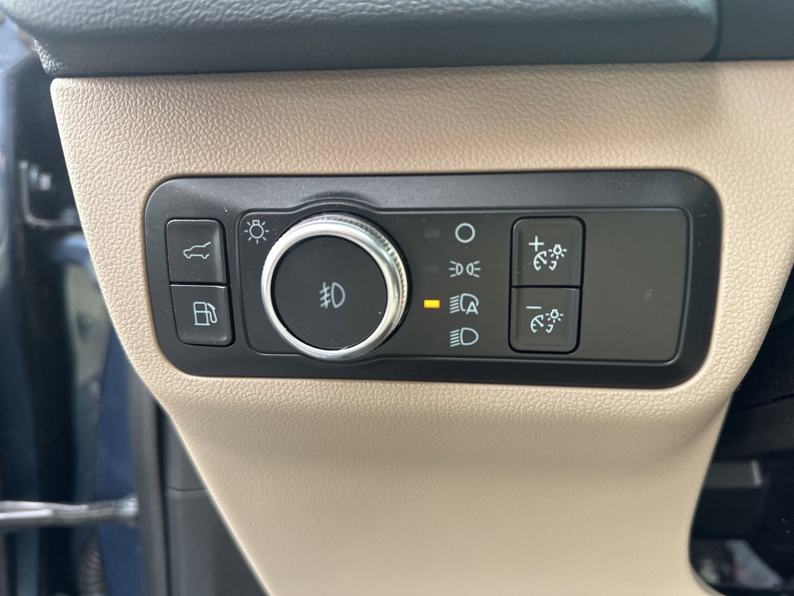 Certified 2020 Ford Escape Titanium image 21