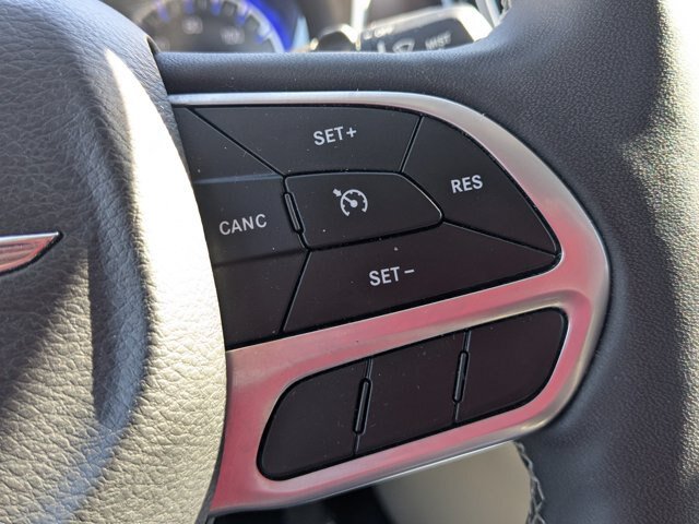 Used 2023 Chrysler Voyager LX FWD image 16