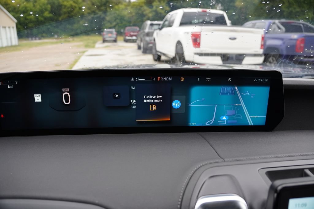 Certified 2025 Ford Expedition Platinum AWD/4WD image 39