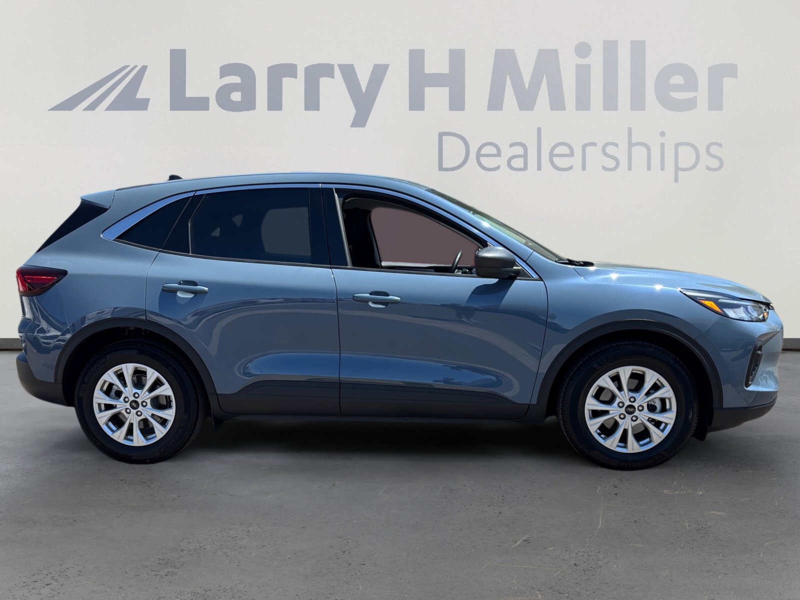 Certified 2024 Ford Escape Active image 6