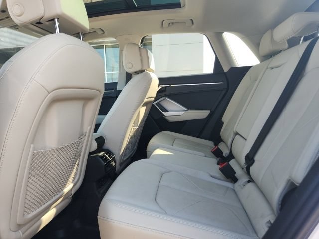 Used 2022 Audi Q3 2.0T Premium w/ Convenience Package AWD/4WD image 27