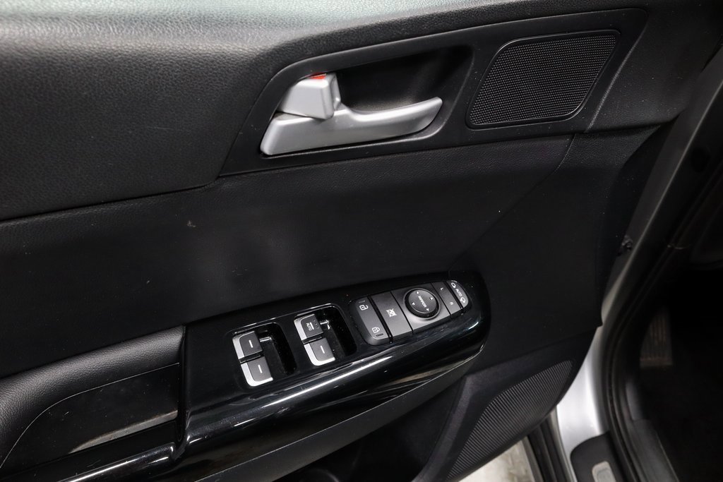 Used 2022 Kia Sportage Nightfall Edition w/ Nighfall AWD Premium Package image 22