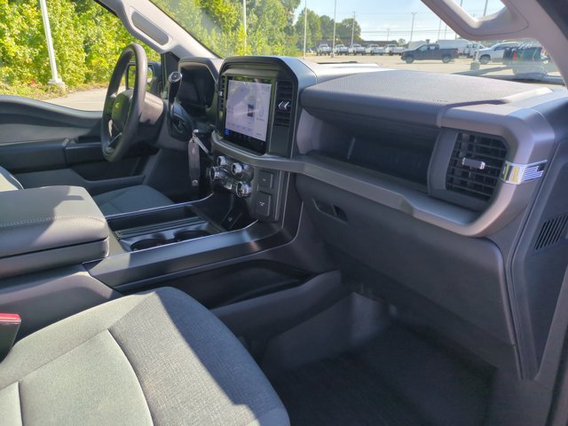 Certified 2025 Ford F150 XL w/ Equipment Group 104A Hybrid AWD/4WD image 33