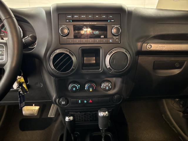 Used 2018 Jeep Wrangler Unlimited Sport w/ Connectivity Group AWD/4WD image 23