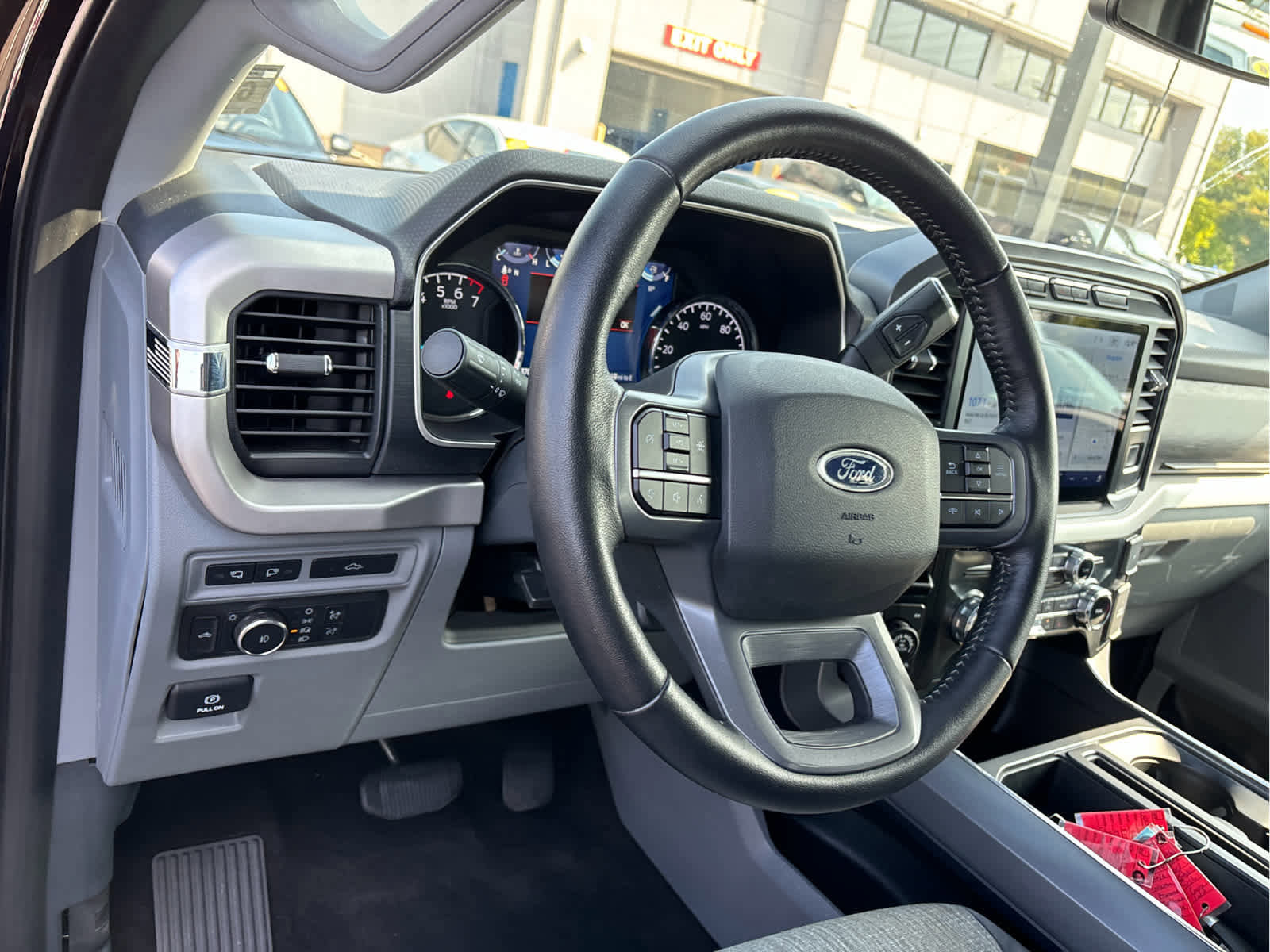 Certified 2022 Ford F150 XLT w/ Equipment Group 302A High image 15