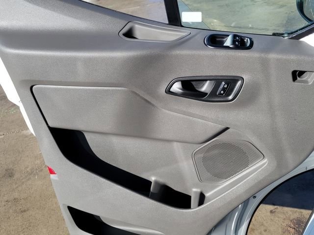 Certified 2025 Ford Transit 250 Low Roof AWD image 8