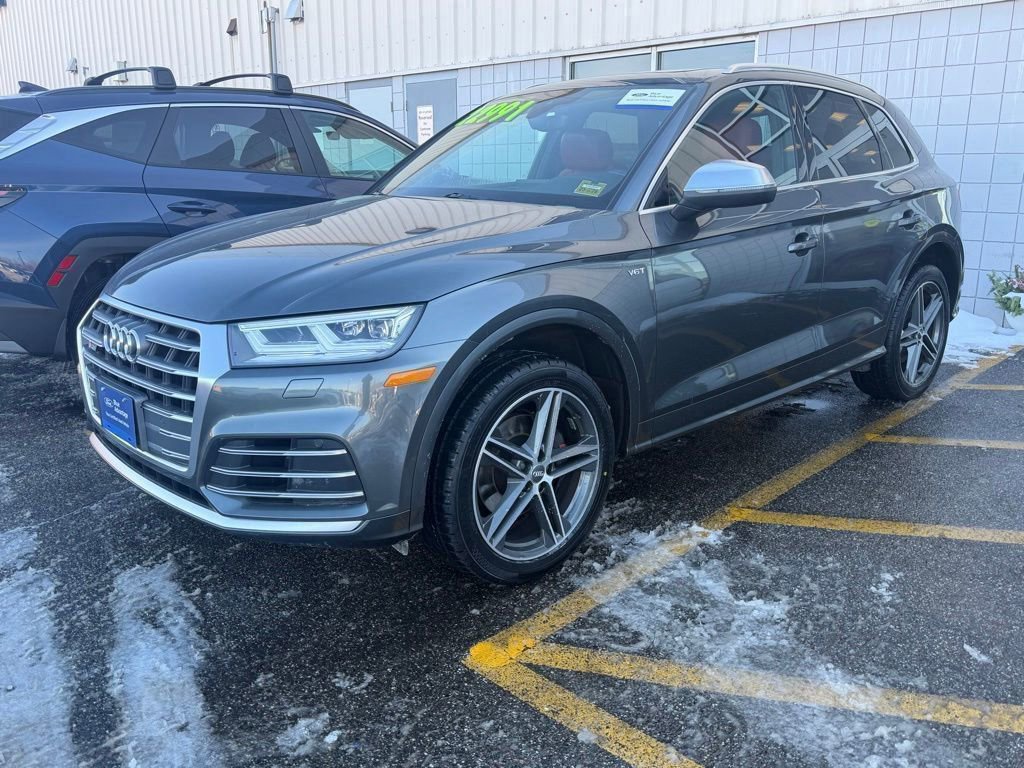 Used 2018 Audi SQ5 Premium Plus w/ Navigation Package image 3