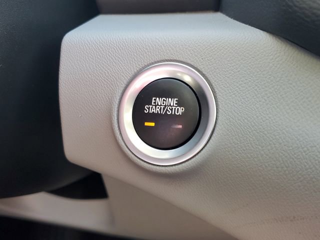 Used 2023 GMC Terrain SLT image 31