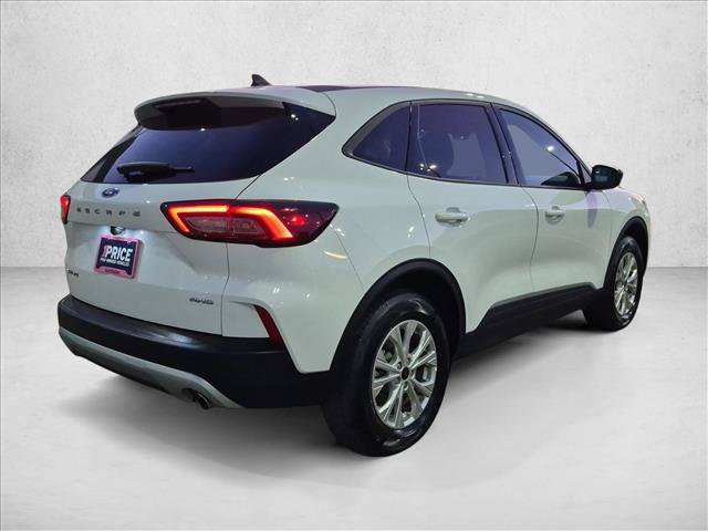 Certified 2025 Ford Escape Active w/ Cold Weather Package AWD/4WD image 5