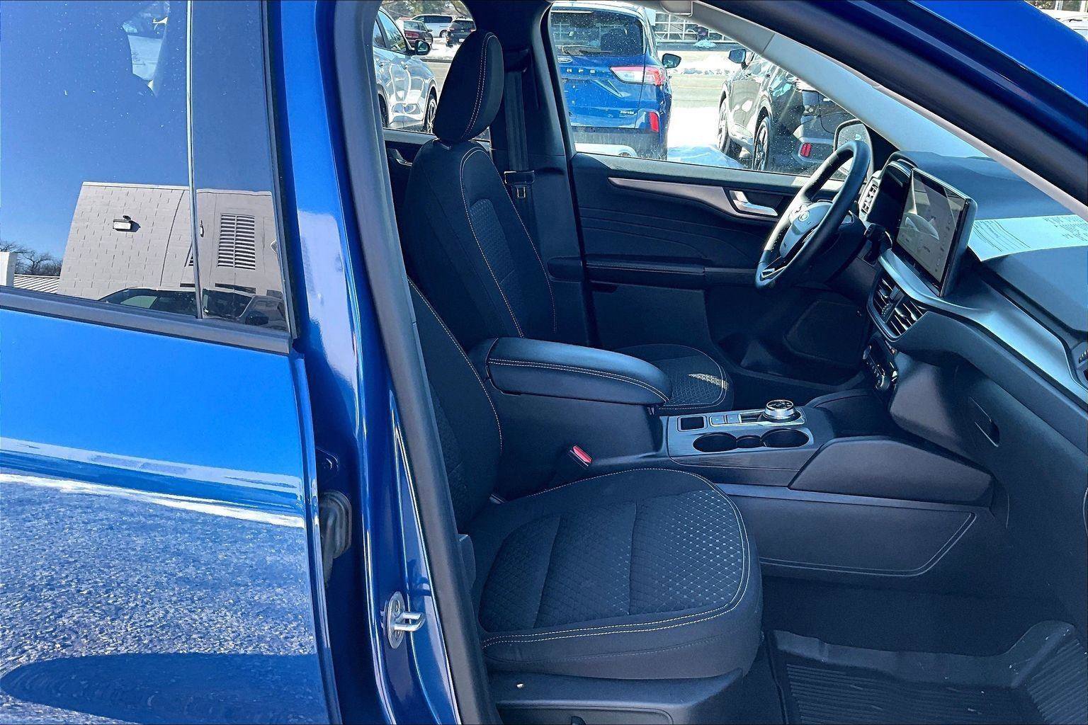 Certified 2023 Ford Escape Active w/ Tech Pack #2 image 7