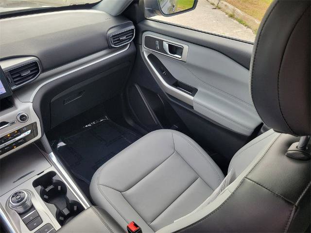 Certified 2021 Ford Explorer XLT w/ Equipment Group 202A image 14