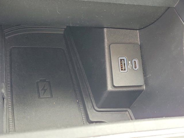 Certified 2022 Ford Edge Titanium image 30