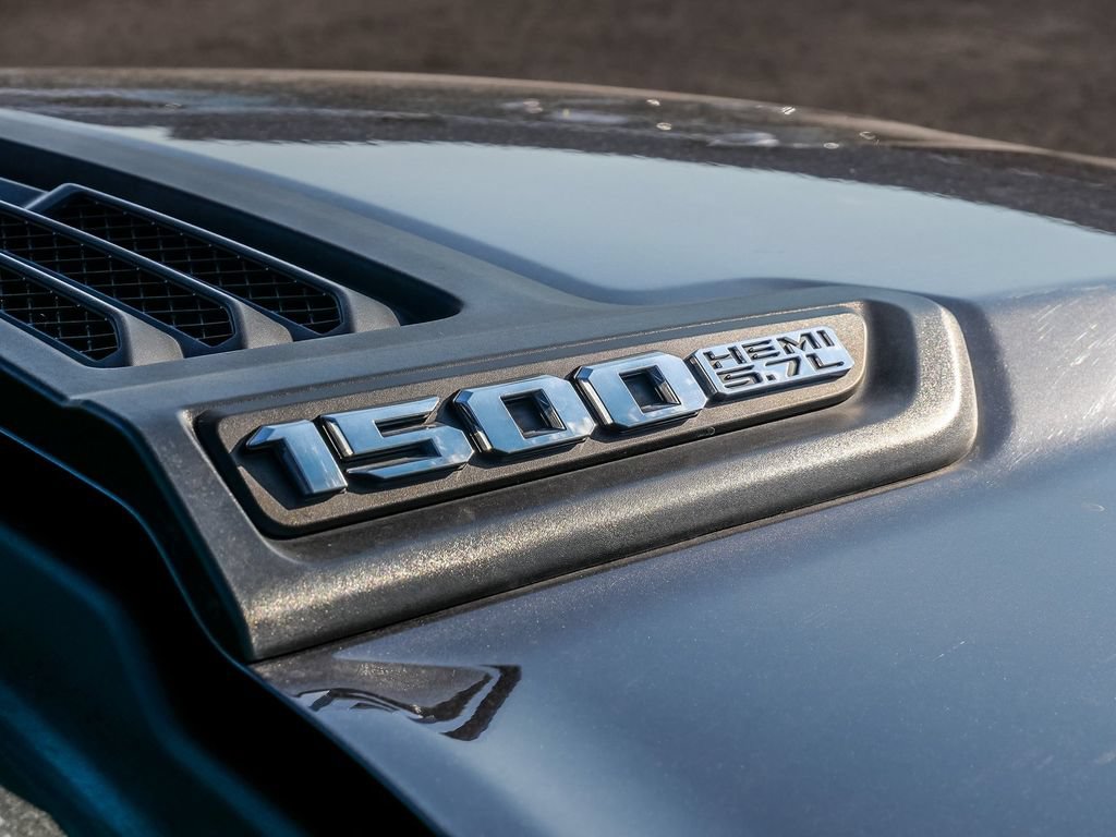 Used 2022 RAM 1500 Laramie w/ Sport Appearance Package AWD/4WD image 10