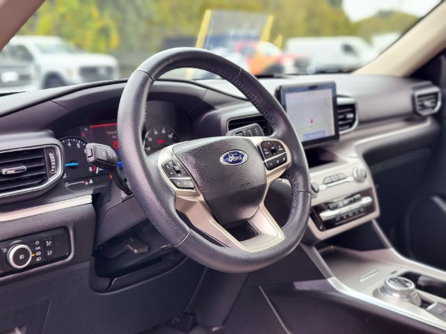 Certified 2023 Ford Explorer XLT w/ Equipment Group 202A AWD/4WD image 20
